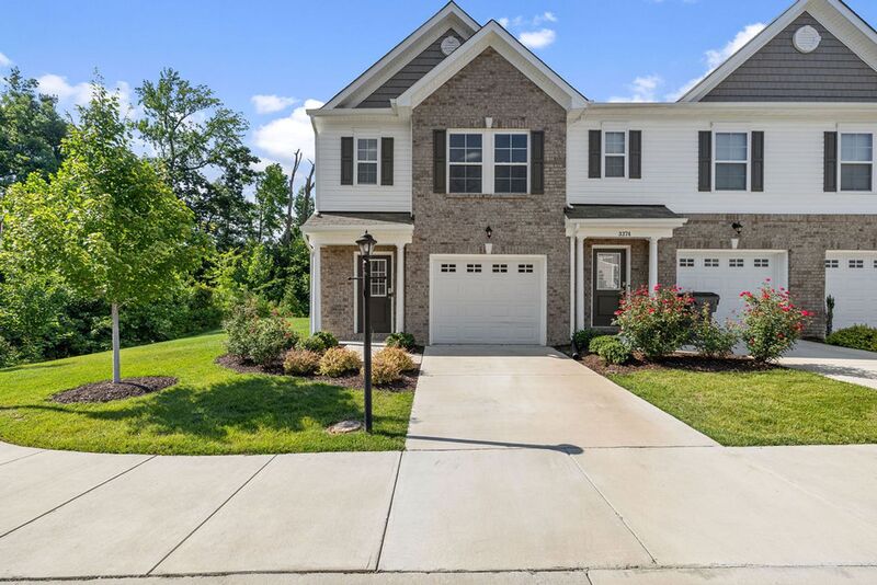 Richmond Townhome: 3372 Dewsberry Ln