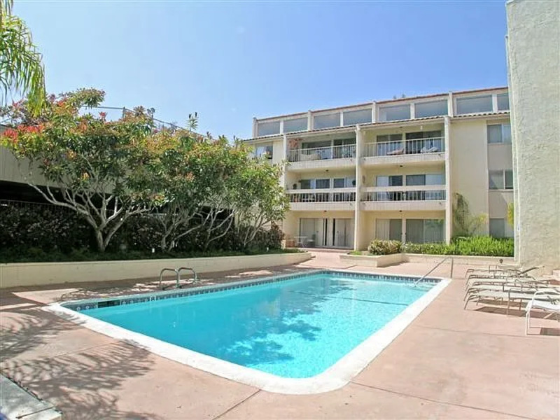 Santa Barbara Condo: 56 Barranca Ave
