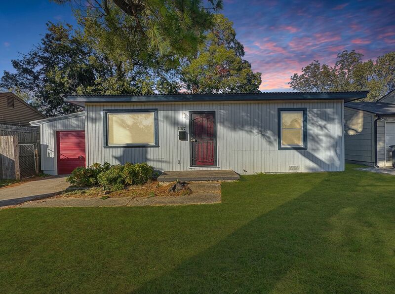 Tulsa House: 127 E 47th St