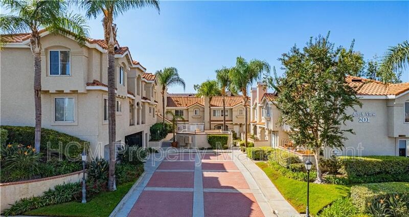 Brea House: 201 Laurel Ave