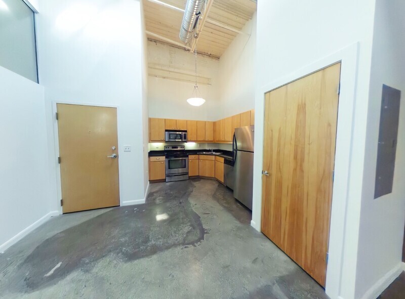 Richmond Condo: 1011 West Marshall Street