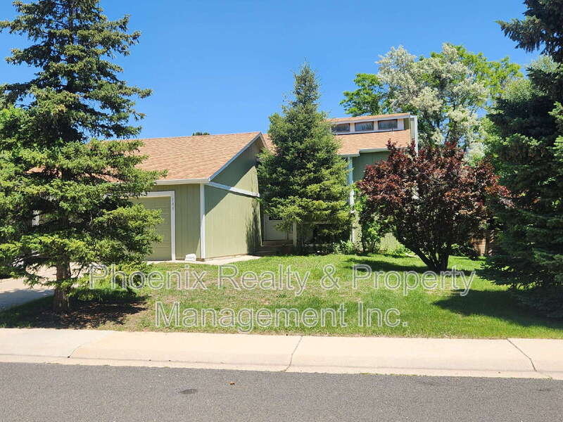 Louisville House: 146 Lois Dr.