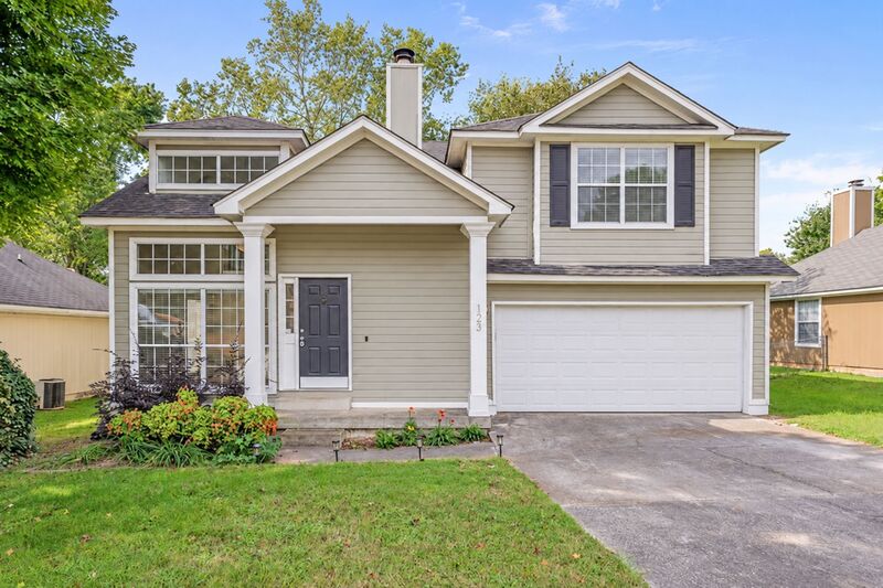Madison House: 123 River Oaks Drive