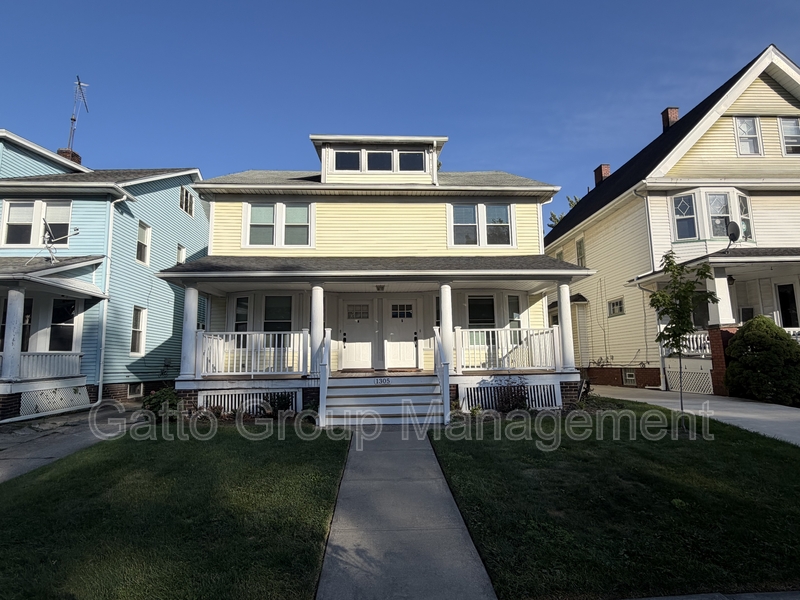 Cleveland House: 1305 West 106th Street