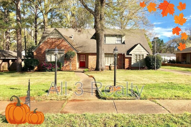 Montgomery House: 2913 Sumter Avenue