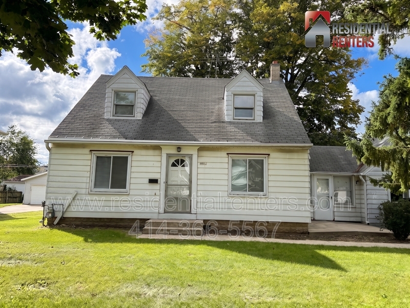Butler House: 4585 N 127th Street