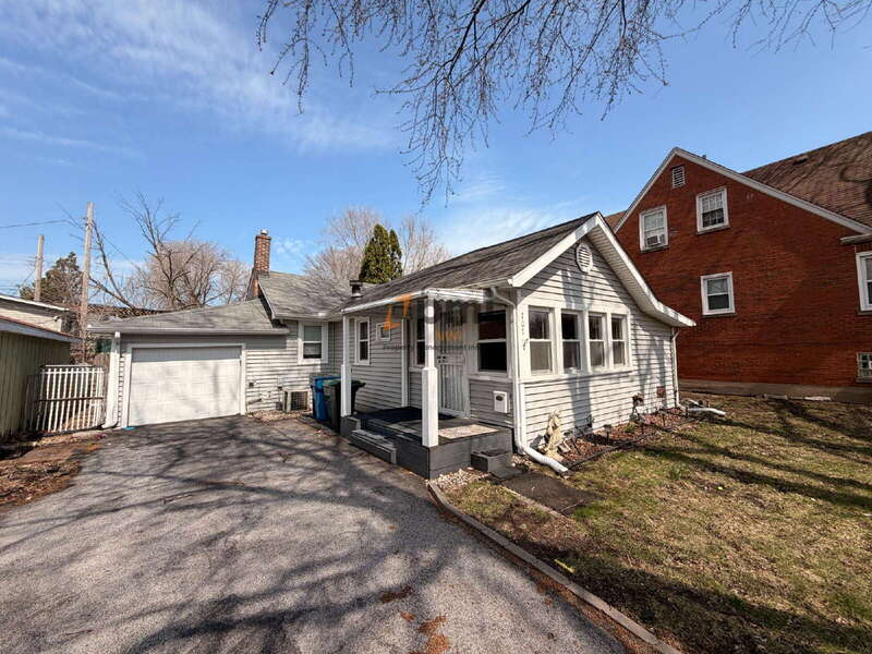 Whiting House: 707 East 118th Street