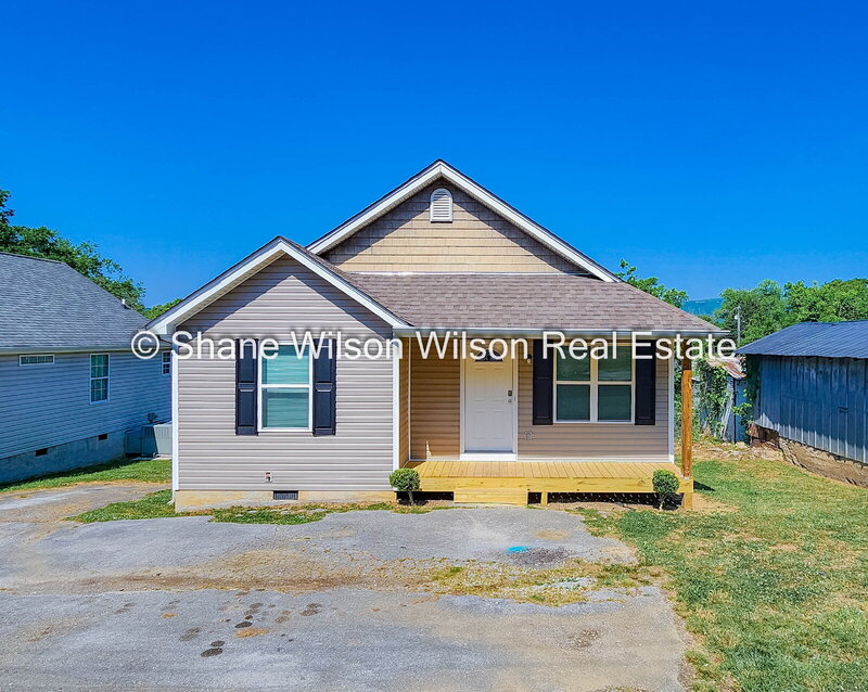 Rossville House: 110 2nd Street