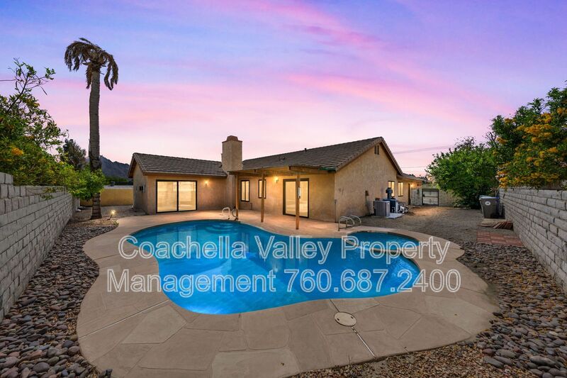 Palm Desert House: 43922 Warner Trail