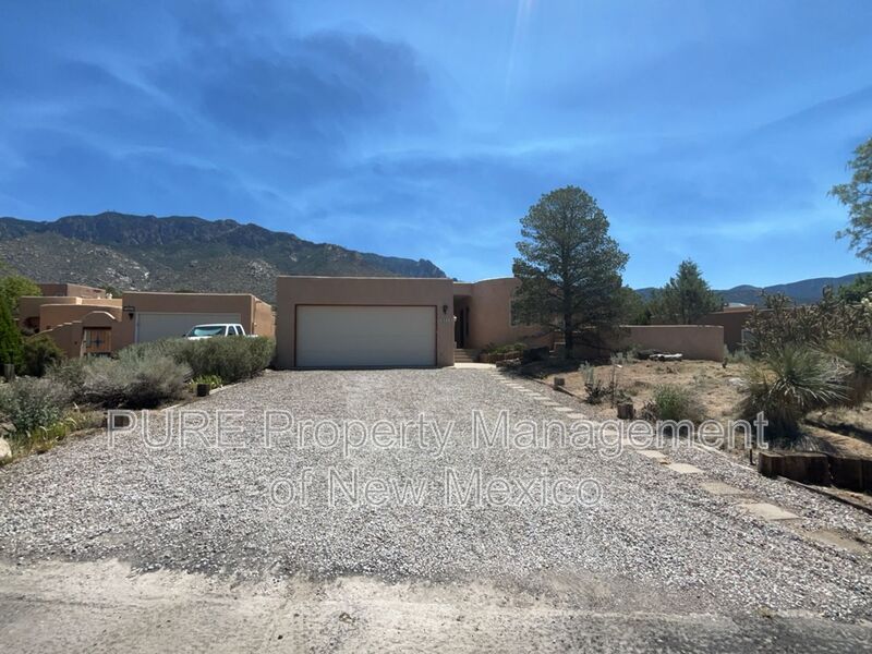 Albuquerque Condo: 727 Cedar Hill Ln NE