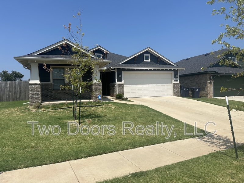 Edmond House: 2229 Roca Dr.