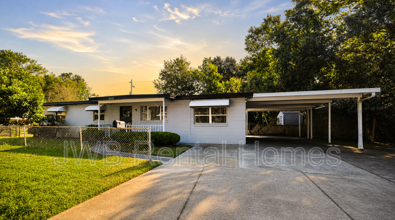 Jacksonville House: 2319 Almeda St
