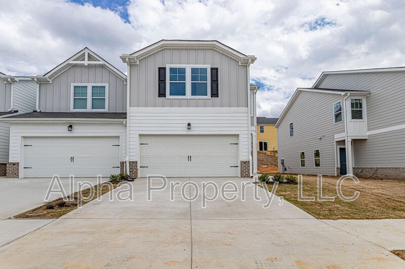 Mauldin Townhome: 44 Centimeters Dr