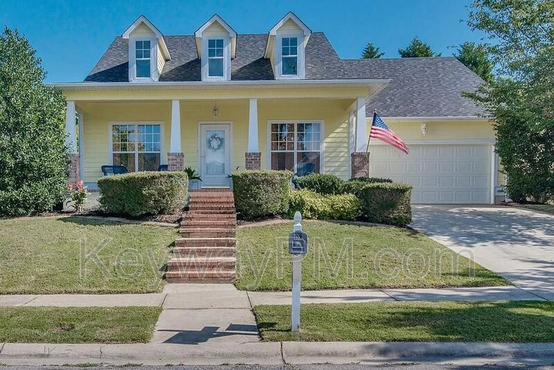 Grovetown House: 2009 Magnolia Parkway