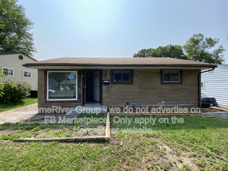 Saint Louis House: 10648 Spring Garden Dr