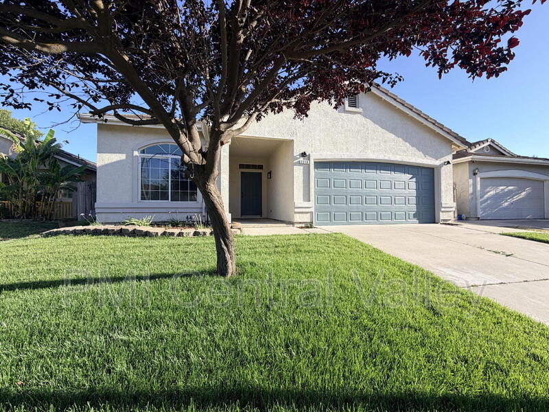 Merced House: 2210 Birchwood Ct