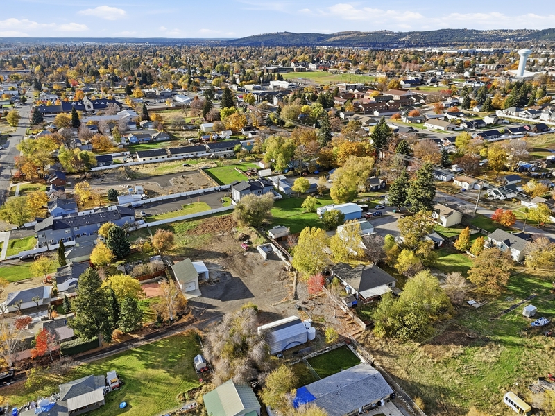 Spokane Valley House: 12707 East Main Avenue - 1