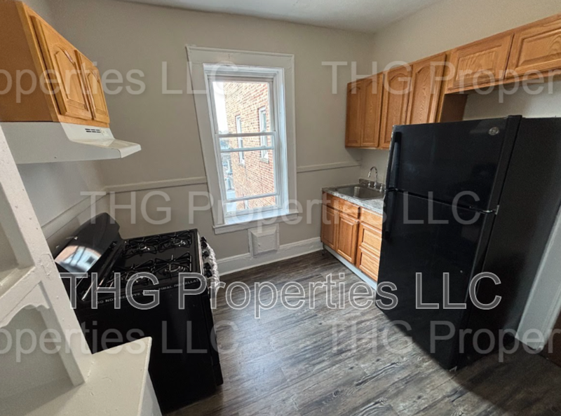 Orange Condo: 490 Tremont Ave.