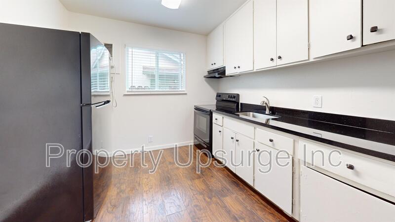 Oroville Condo: 1558 Bridge St