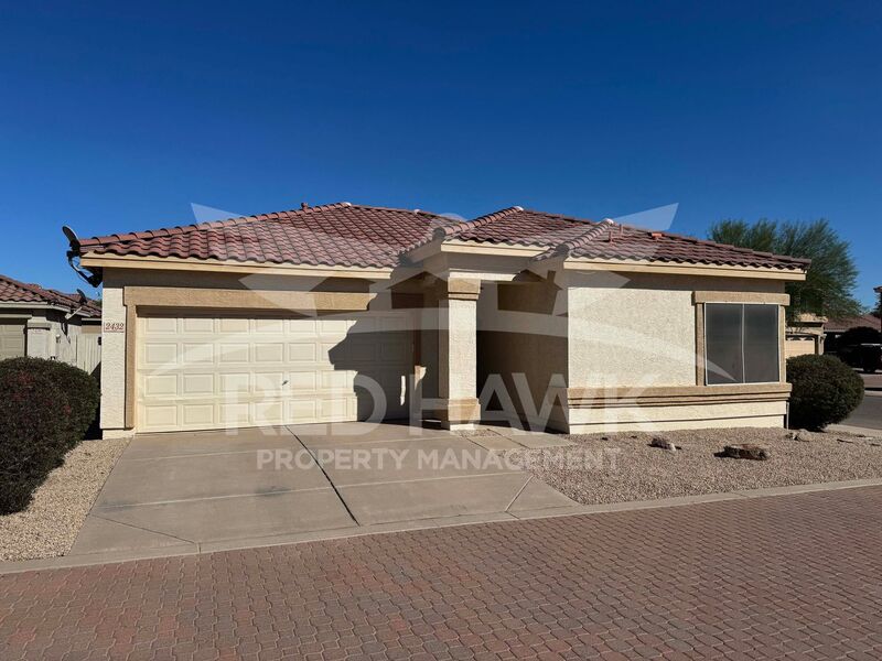 Chandler House: 2432 E Palm Beach Drive