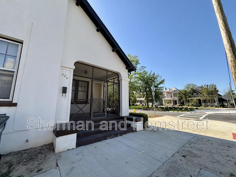 Augusta House: 320 Third Street