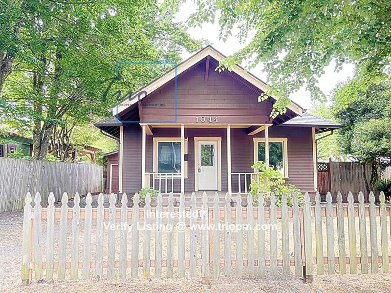 Eugene House: 1044 W 8th Avenue
