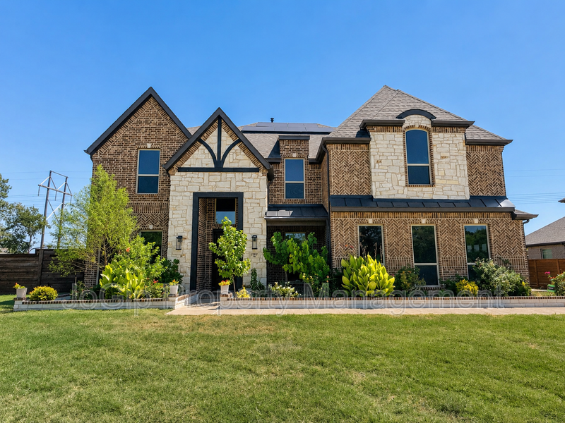 Mesquite House: 1701 Shamrock Grn