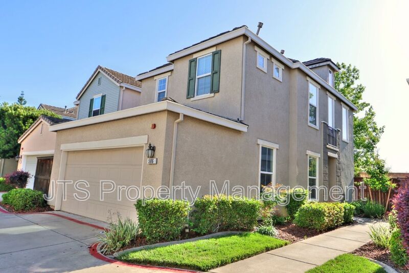 Lincoln House: 506 Navigator Dr