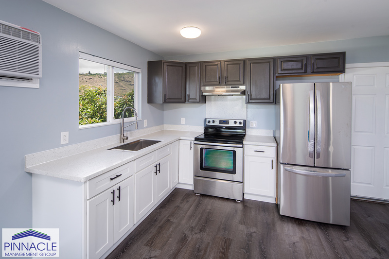 Honolulu Townhome: 3533 Hinahina St (Back Upstairs)