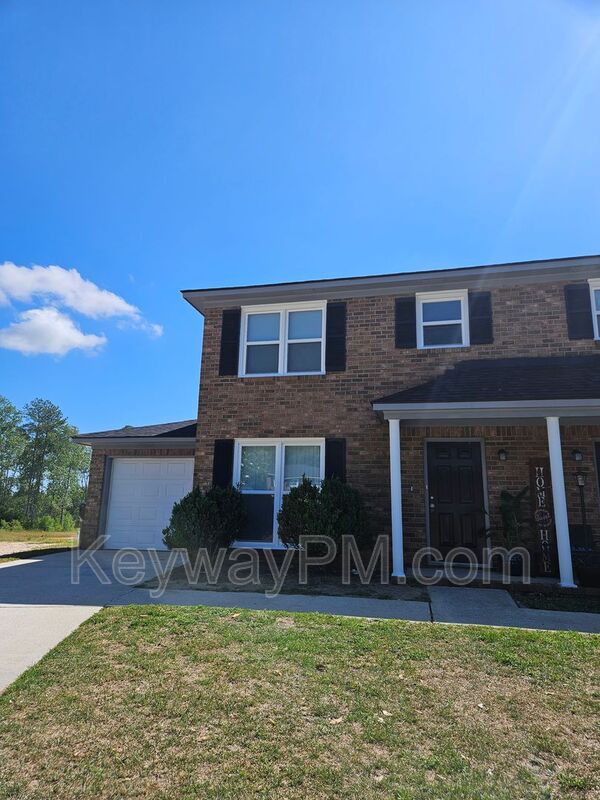 Augusta Townhome: 2326 Greengate Drive