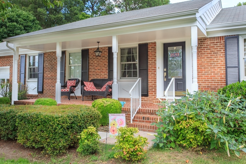 Portsmouth House: 3617 Hermitage Drive
