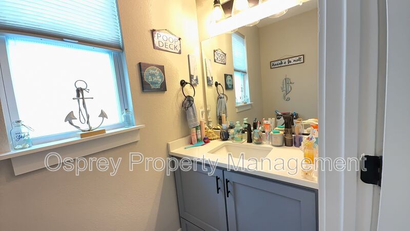 Modern 4-Bedroom Virginia Beach Home Near Town Center! - Photo 16