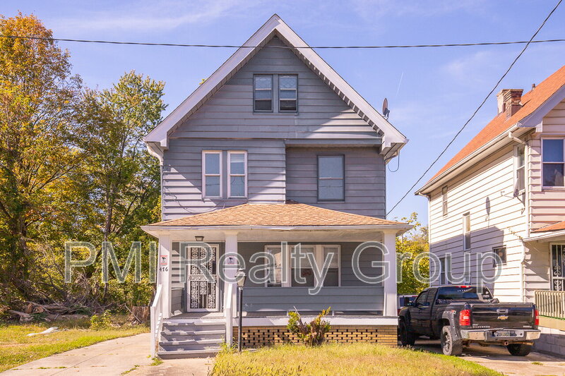 Cleveland House: 476 E 108th St