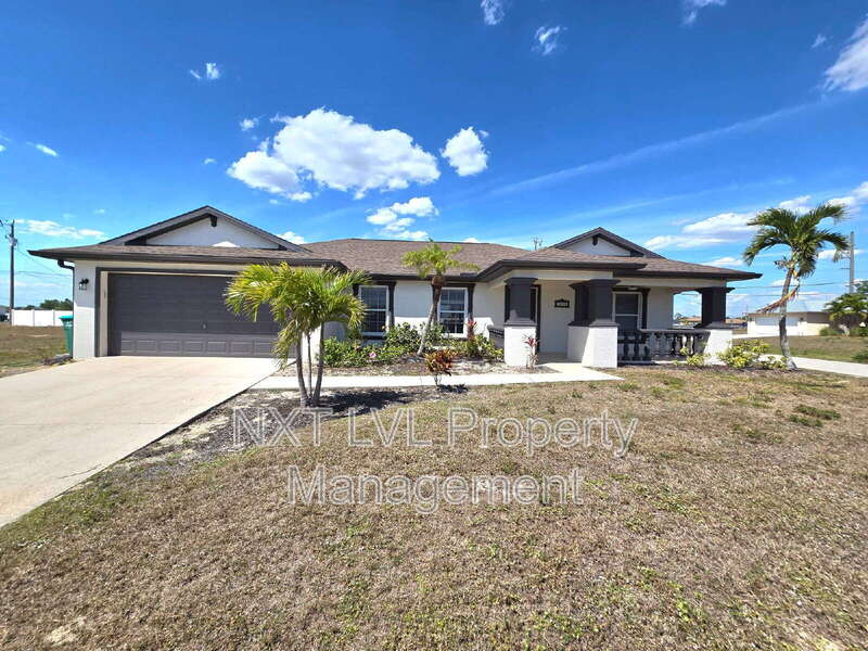 Cape Coral House: 1401 SW Embers Ter