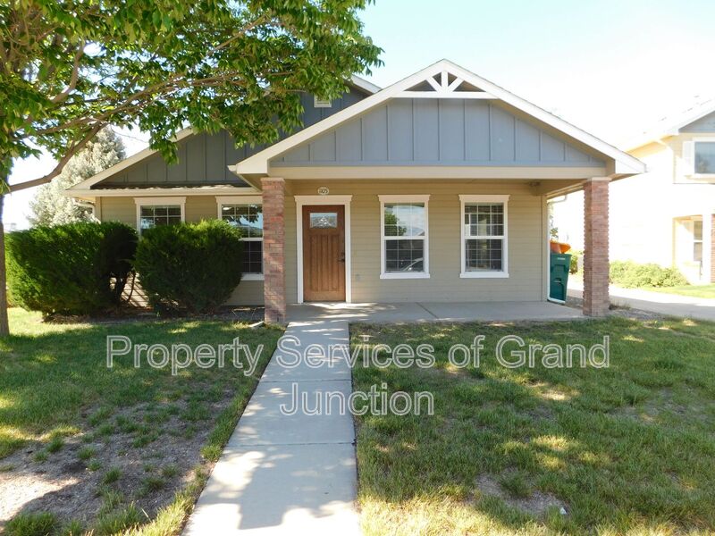 Fruita House: 1105 Alexander Court