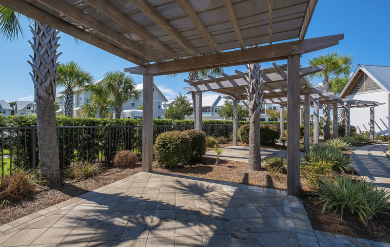 Santa Rosa Beach House: 18 Milestone Drive A