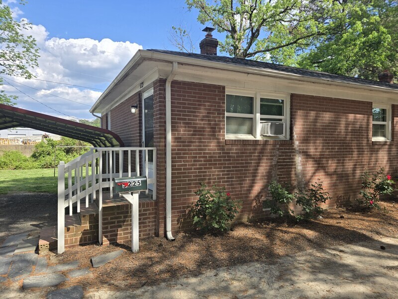 North Chesterfield Condo: 5225 Collindale Rd