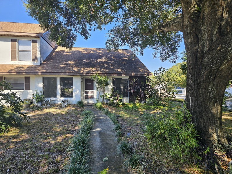 Gotha Townhome: 9439 Lake Lotta Cir