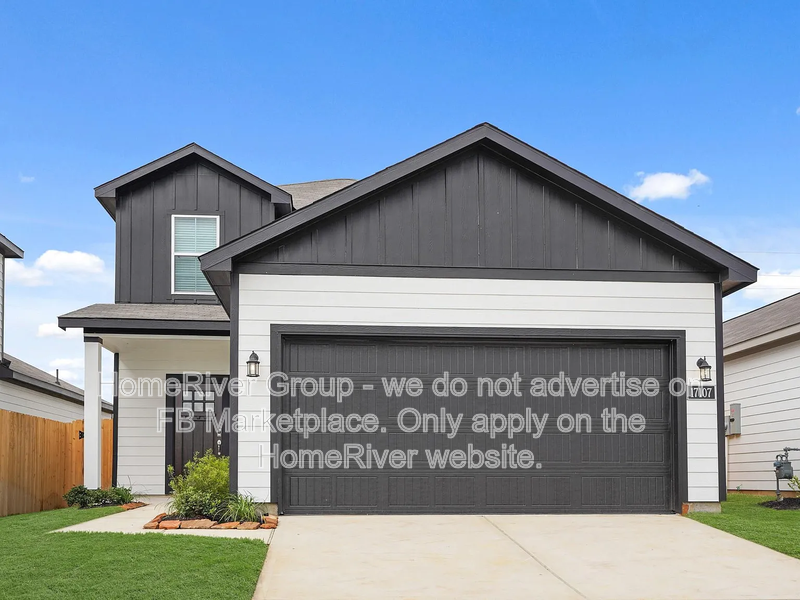 Waller House: 17107 King Eider Rd