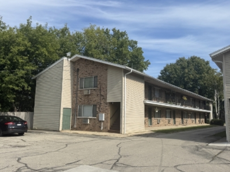 Green Bay Condo: 1138 East Walnut Street - H