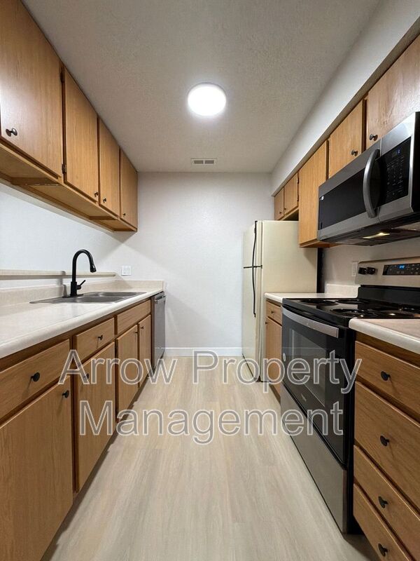 Lincoln Condo: 2380 North 44th Street