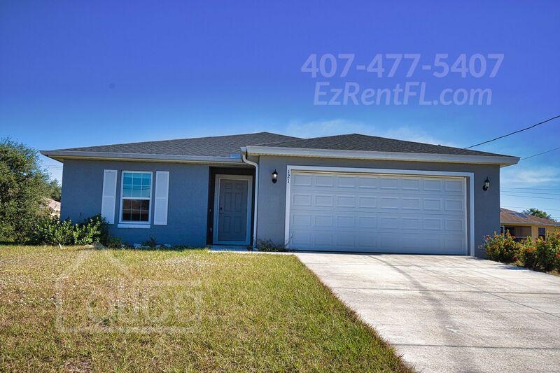 Lehigh Acres House: 121 Parish Dr