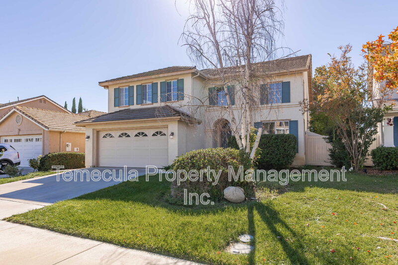 Temecula House: 41557 Corte Pergamino