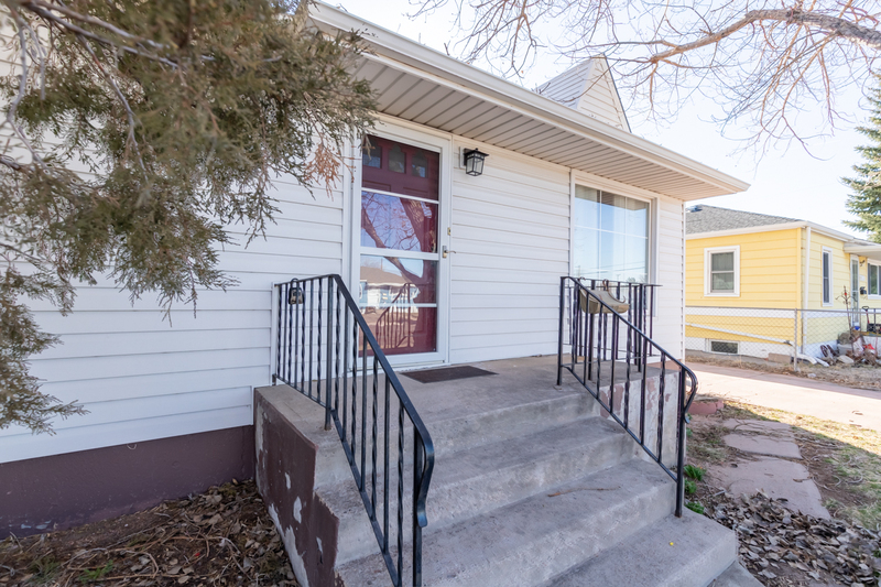 Cheyenne House: 3323 Alexander Avenue