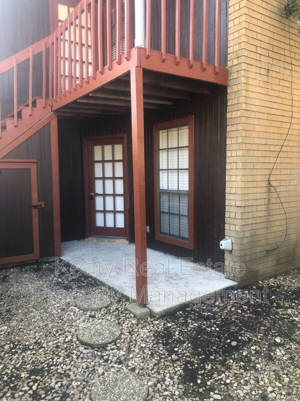 Lafayette House: 111 B Shekel Drive