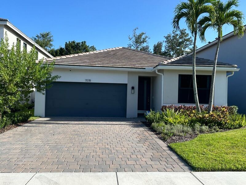 Jupiter House: 7078 Rockwood Road