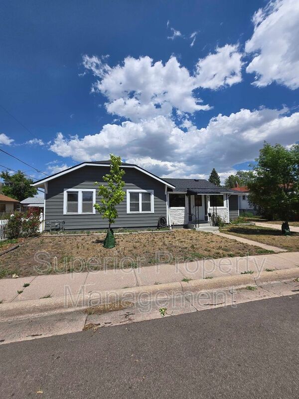 Cheyenne House: 611 Seymour Ave