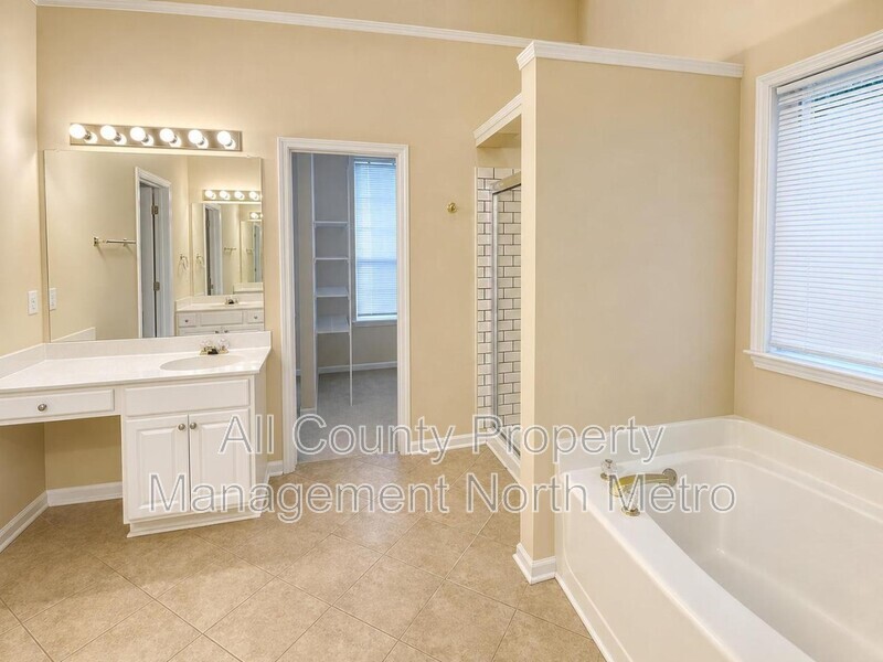 Main Rental Photo 8
