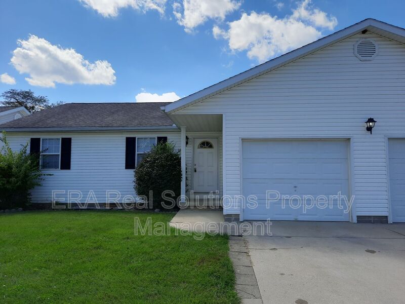 Hillsboro House: 1032 N West St.