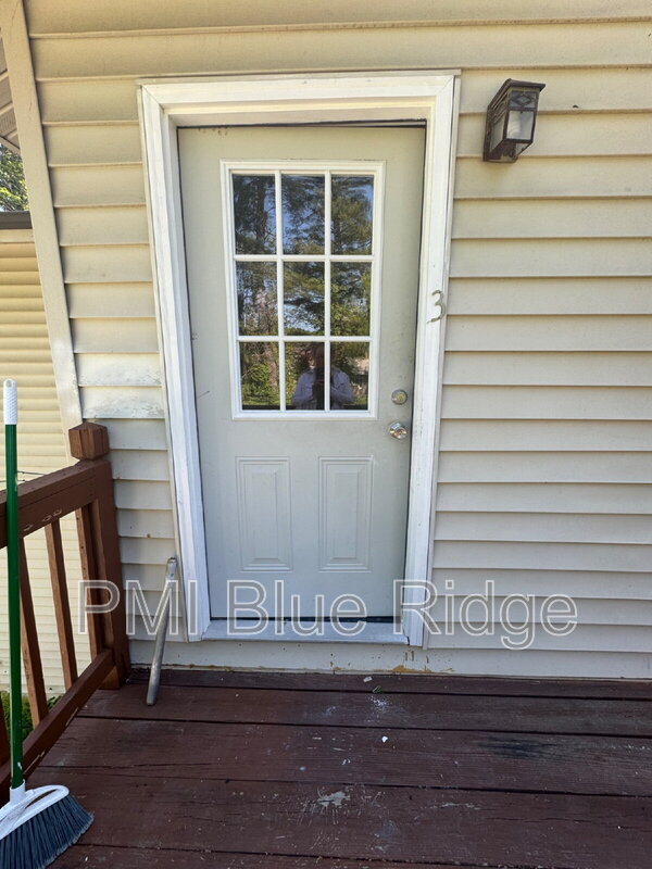 Hendersonville Condo: 2020 Somerset Drive